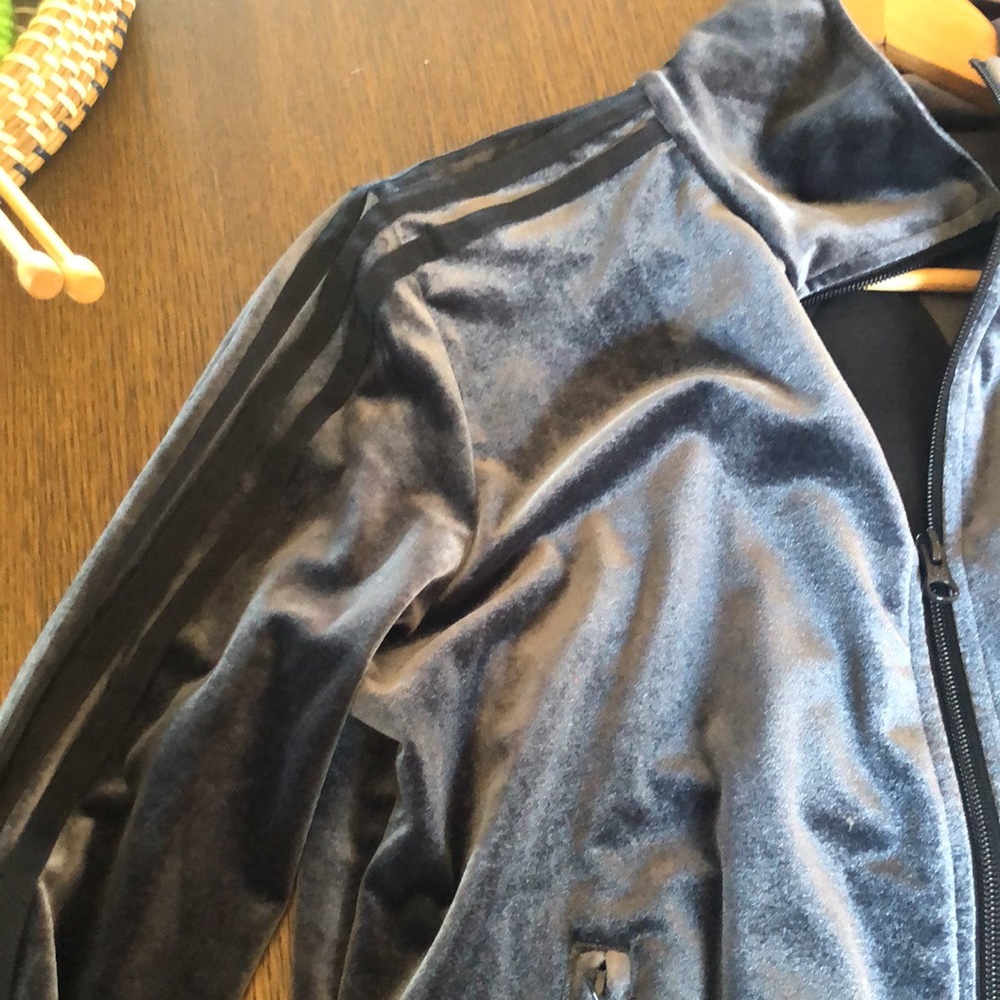 Adidas velvet jacket - Picture 4 of 4